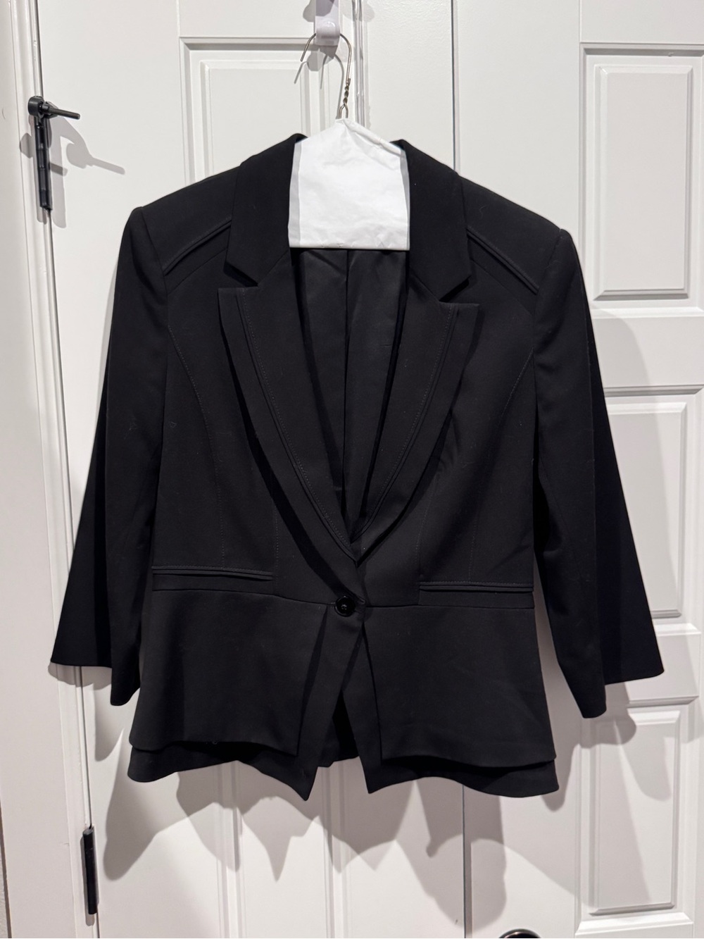 White House Black Market Black Tailored Women's Blazer Size 8 NWOT